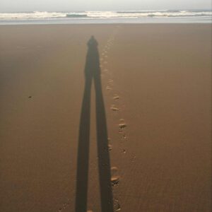 Mein Schatten im Morgenlicht mit Blick auf den Atlantik