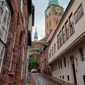 Im Regen die Engelsgrube hoch